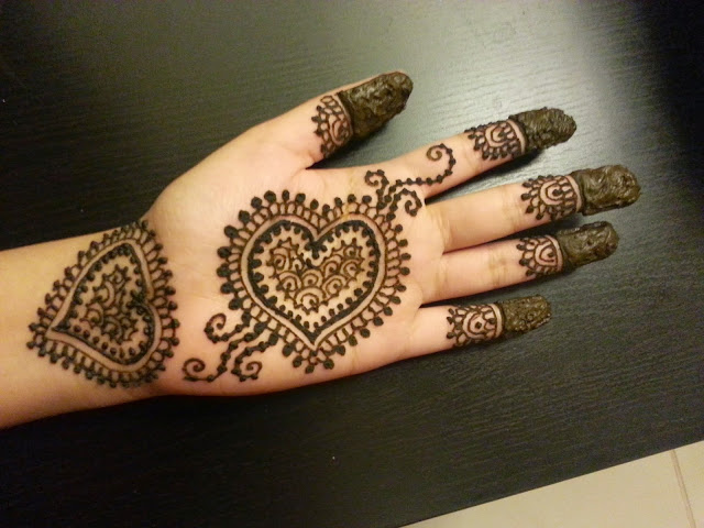 Heart Design Hand Mehndi For Girls! Art Magazine Heart Design Hand Mehndi For Girls! Art Magazine