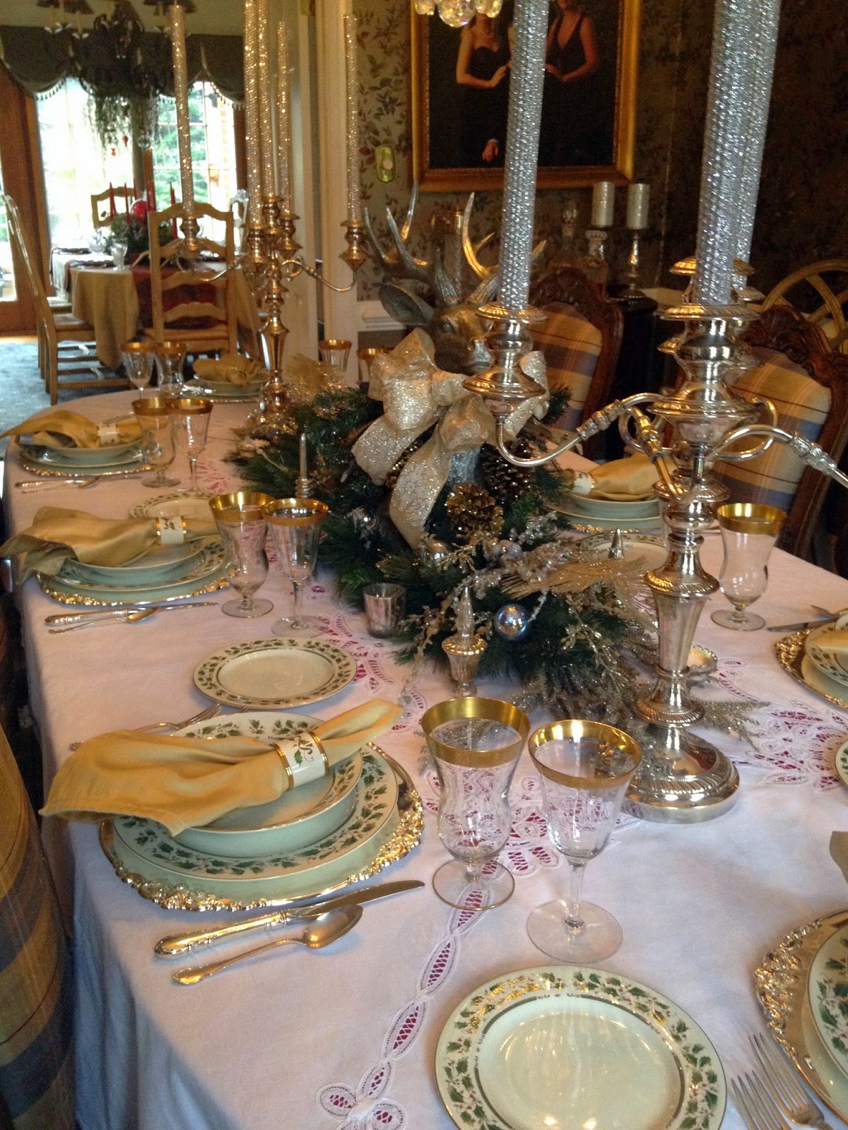 A Perfect Setting: A Christmas Eve Tablescape