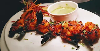Crisp Goldren Tandoori prawns(shrimps) with Mint Chutney recipe
