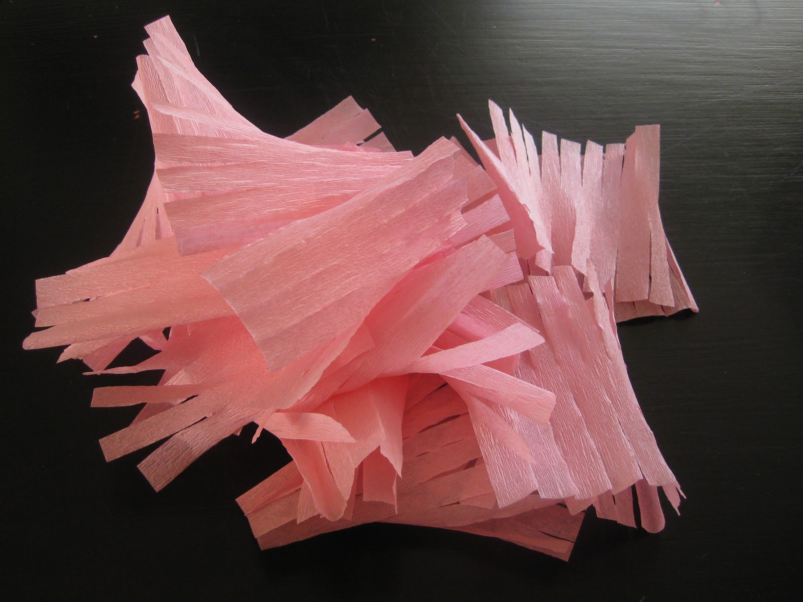 Fringey Streamers Twist Me Pretty