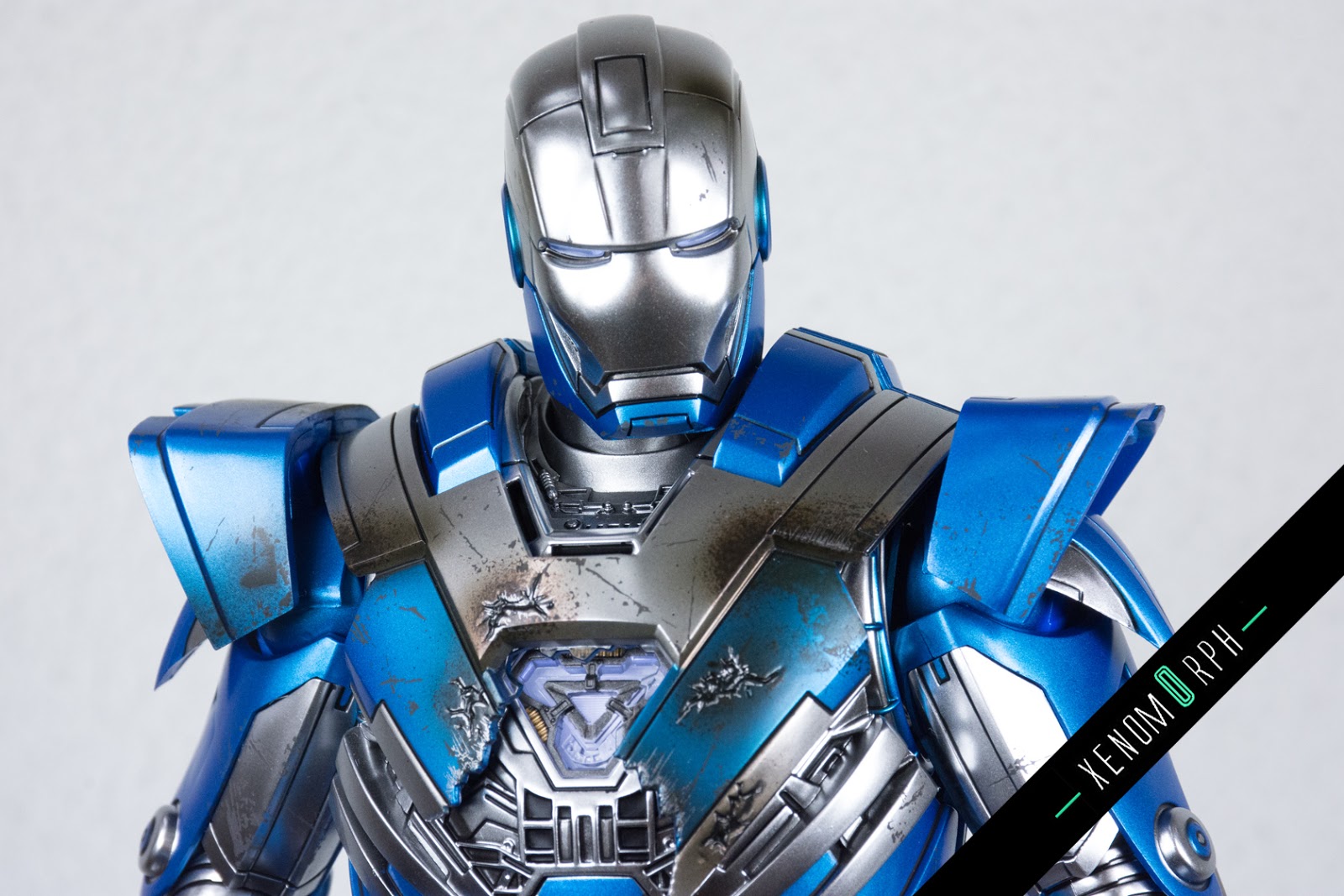 Hot Toys Iron Man Blue Steel IM 3 1/6 MMS391 photo and video review