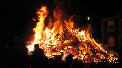 Hogmanay Bonfire in Biggar