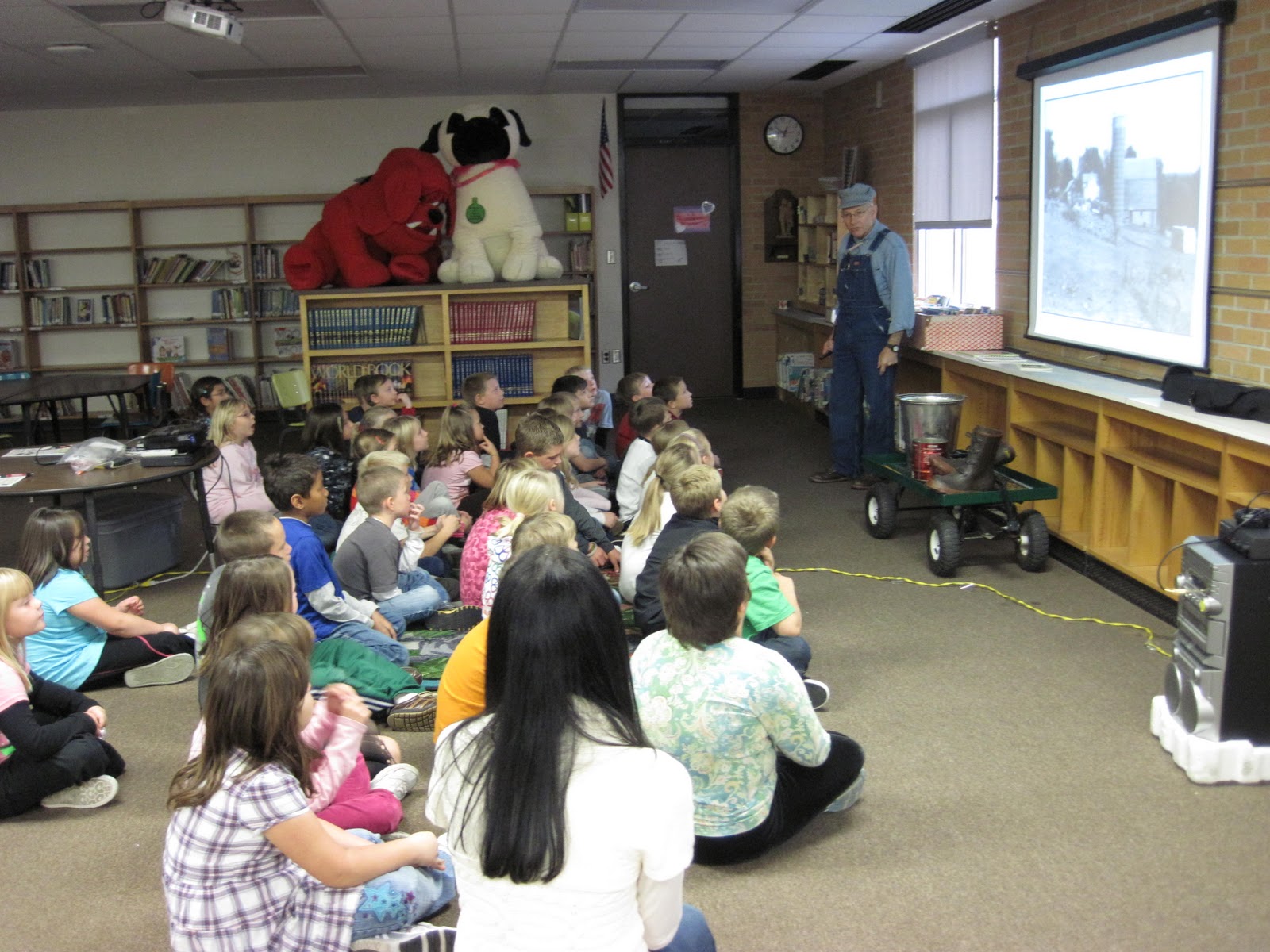 Gordon W. Fredrickson Chatfield Elementary at Belle Plaine, Mn
