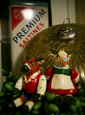 kitschy cows linda nelson at the createaerie
