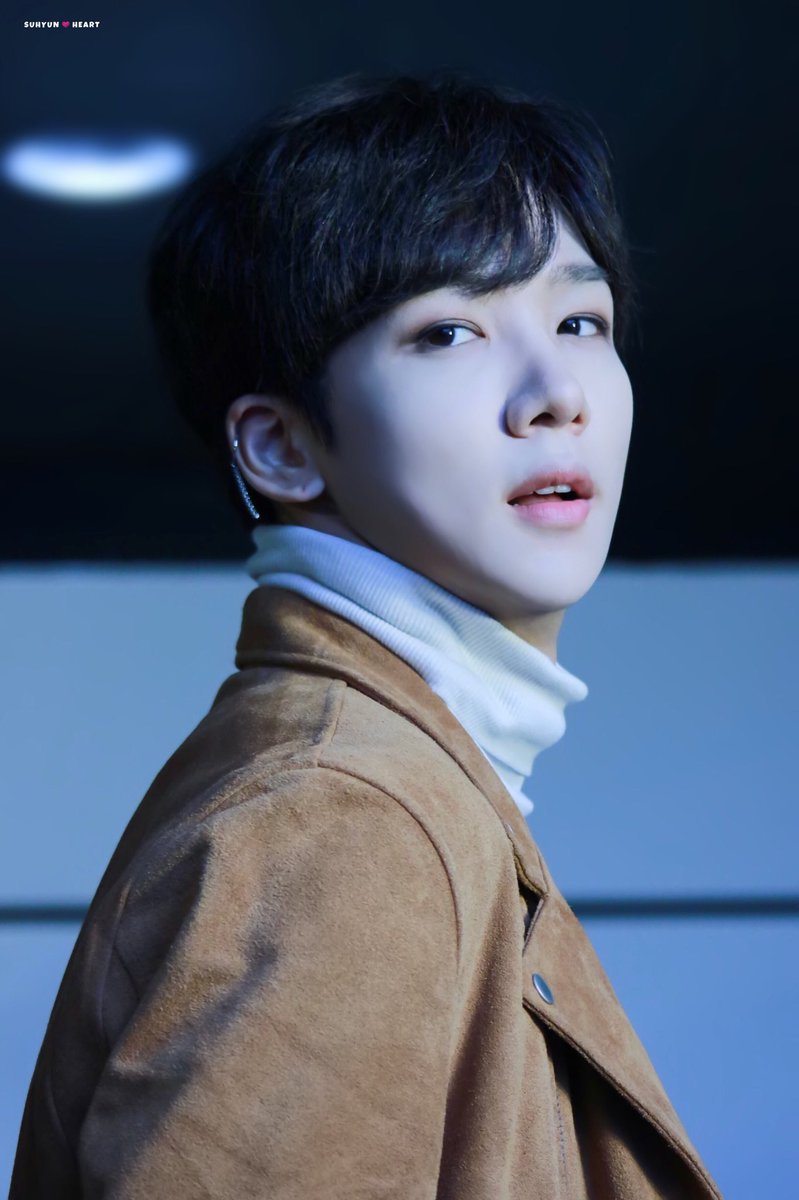 kpop destino: SIYEON Y SUHYUN/ THE BOYZ, FROMIS_9, LOONA, VAV, EUNJI