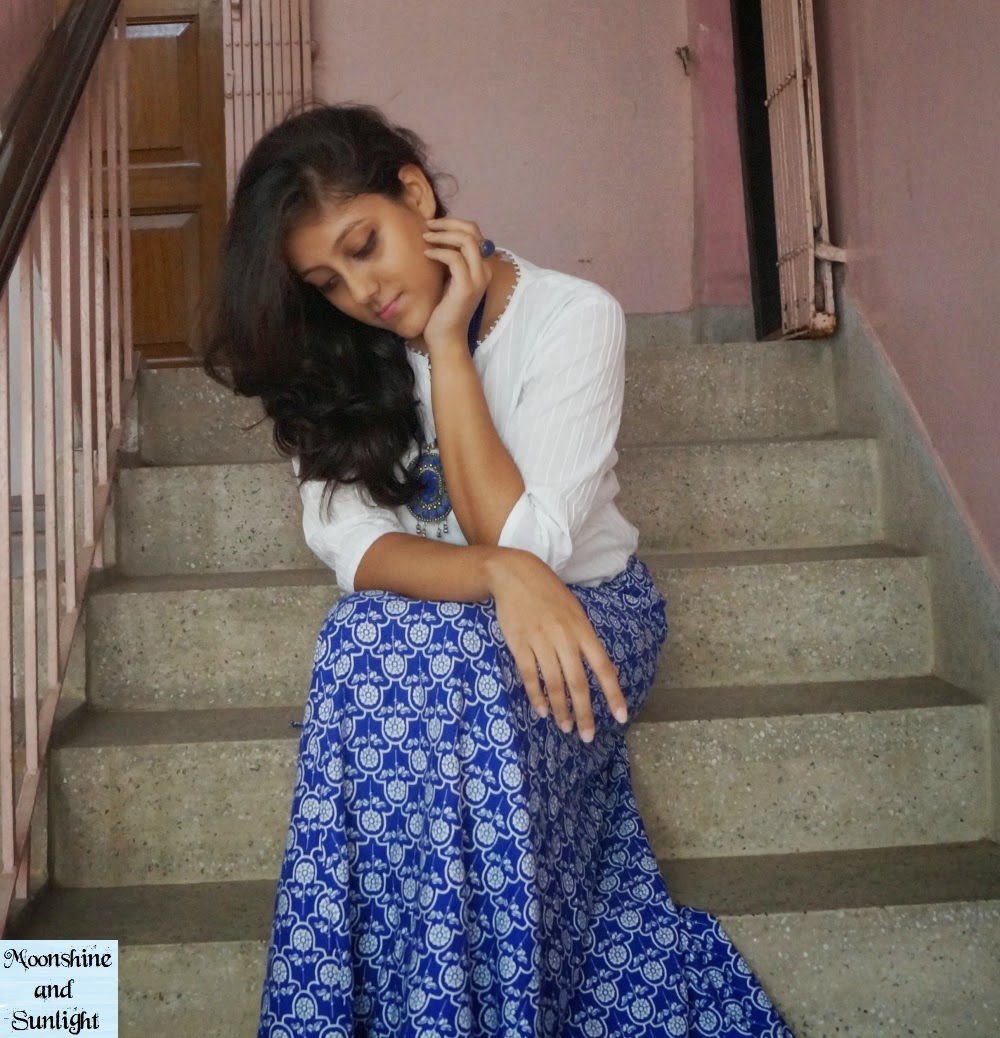 OOTD:  Sentimental boho (How to wear Kurti with long skirt) , Indian fasion blog, moonshine and sunlight, bohemian Indian style