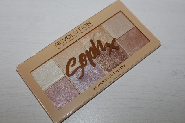 Paleta de iluminadores Soph X de Makeup Revolution