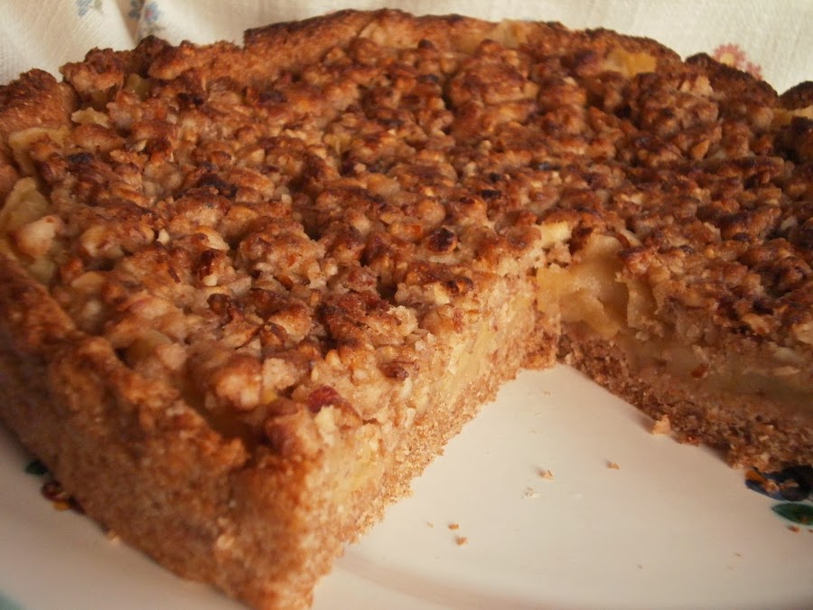 Tarta de manzana con costra de almendras