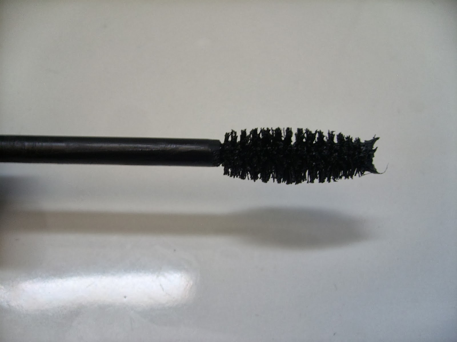 Review Máscara get BIG! lashes Essence Make up around!