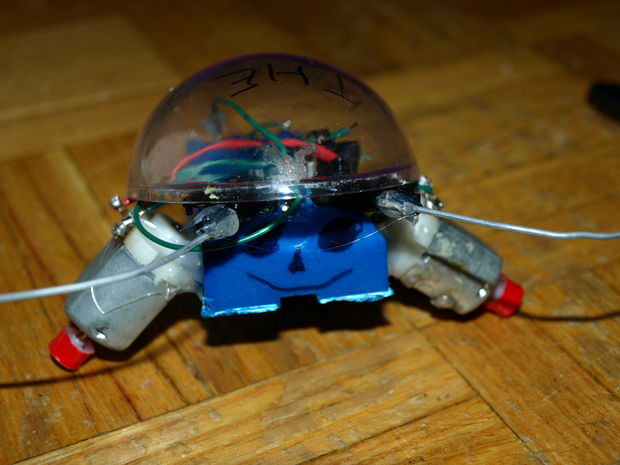 Cara Membuat Robot Mainan Sederhana Dari Barang Bekas