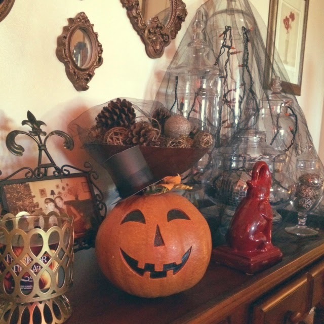 WobiSobi: Decorate It, Halloween Style.