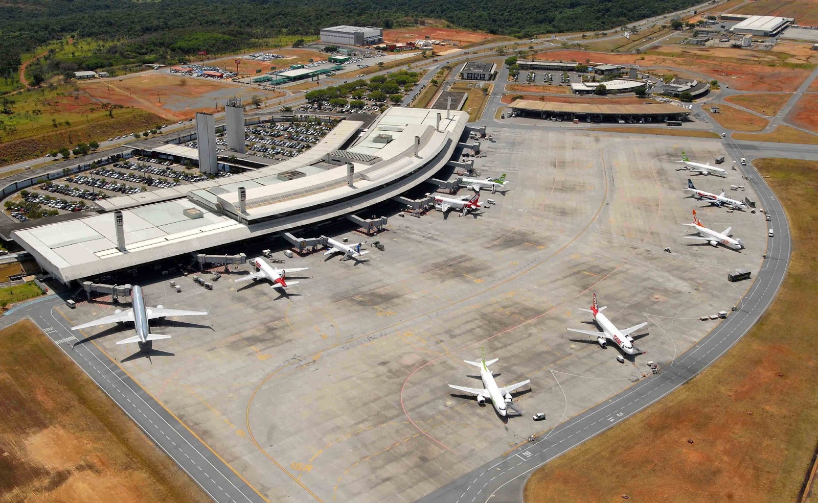 (Re)descobrindo o aeroporto de Confins