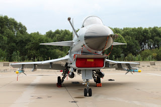 Jian-10+%2528J-10%2529++pl12+sd10+RADAR+fc-20+bPLAAF+PAF+a+b+c+d+aesa+ifr+refueling.jpg