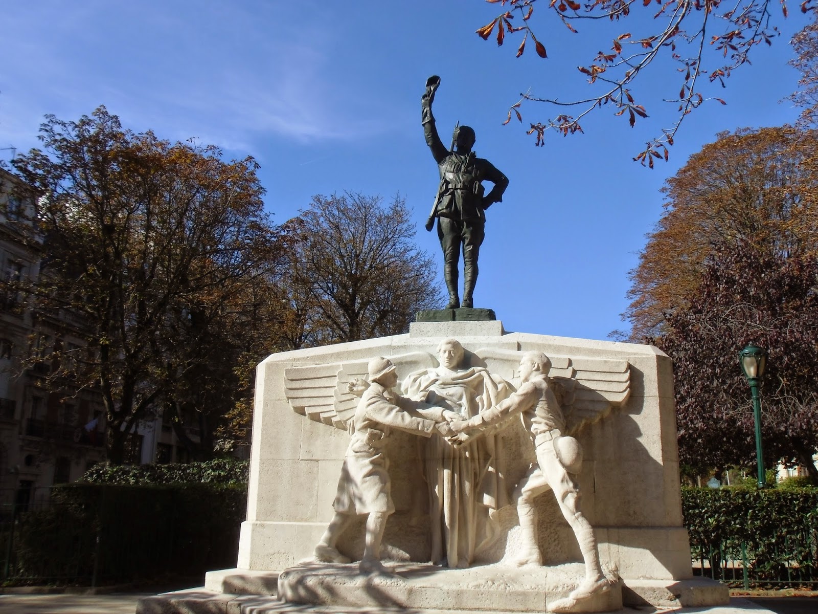 Laërte, le père d'Ulysse PLACE DES ETATSUNIS PARIS XVIème arrondissement