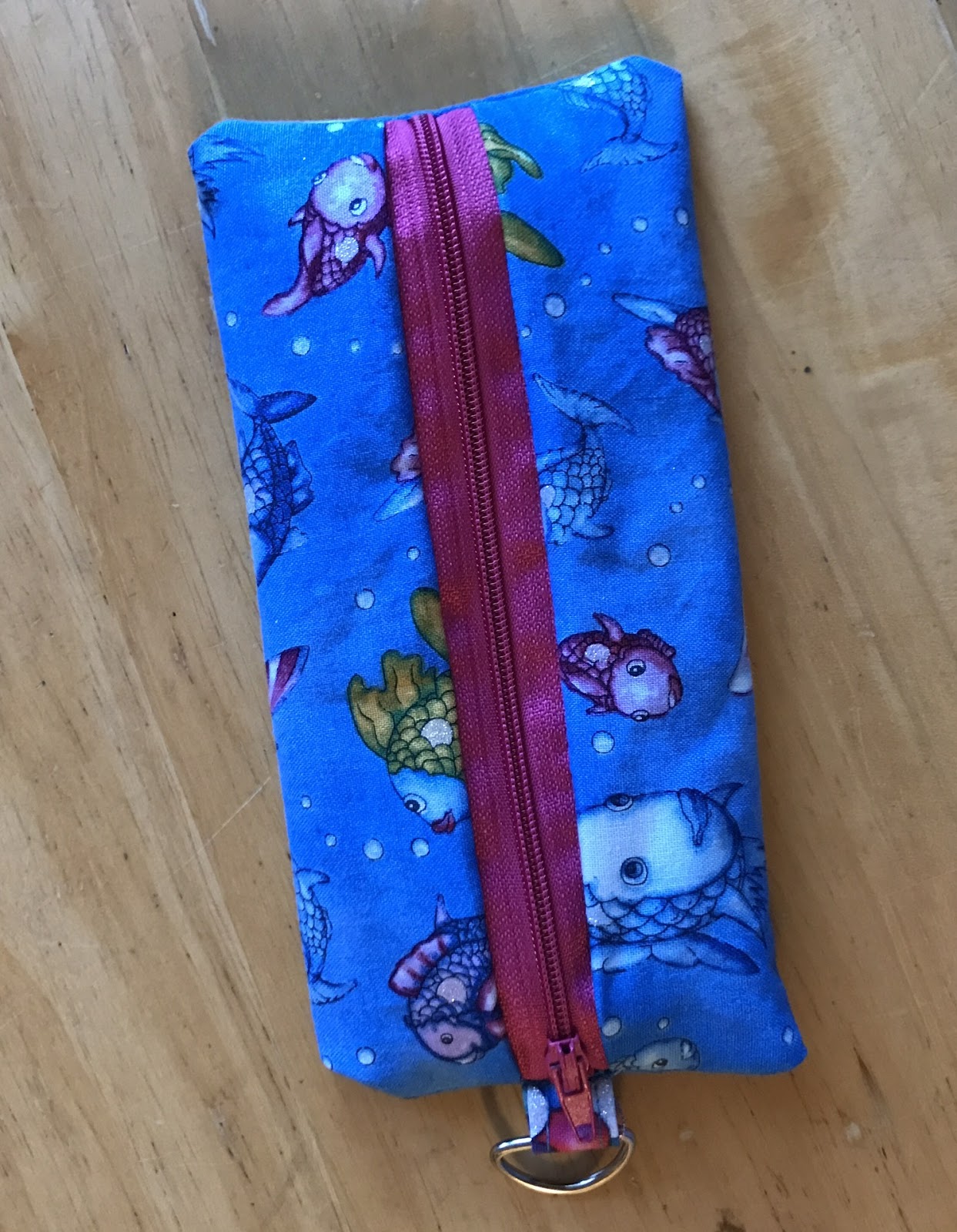 Sew Simple Projects: Simple Zipper Pouch- Small