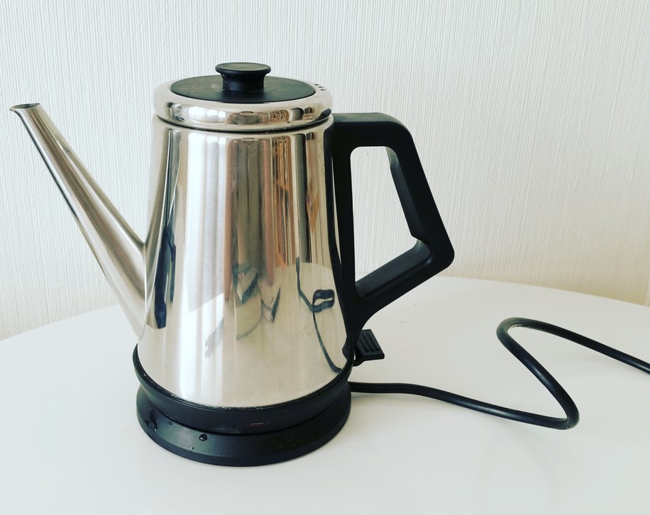 Avkalkning av kaffebryggare och vattenkokare. Saras Eviga Avkalkning av kaffebryggare och vattenkokare. Saras Eviga
