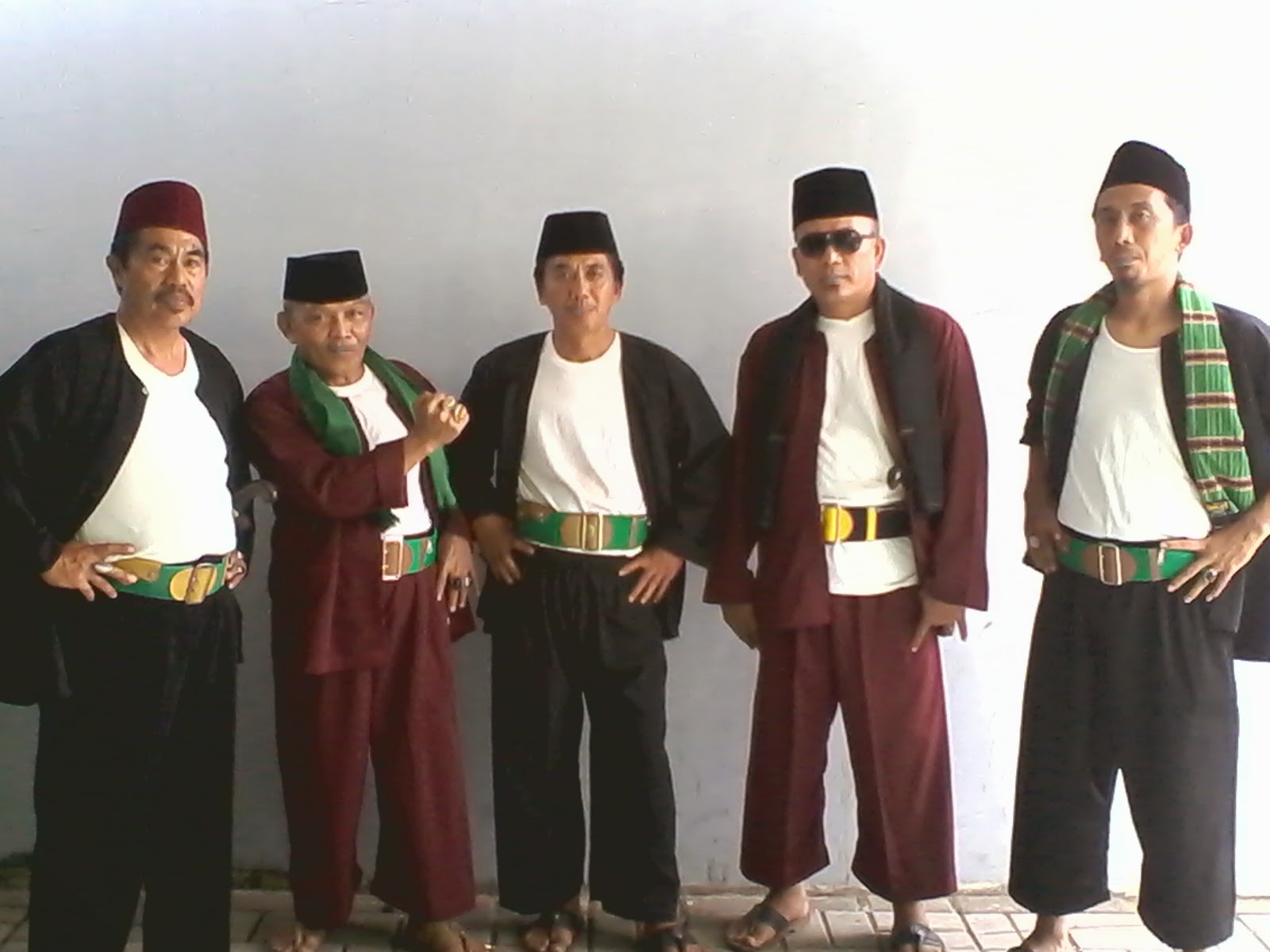 Pakaian Adat Betawi, Ulasan Lengkap Nama, Gambar dan Penjelasannya