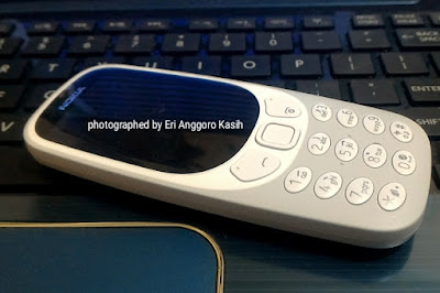Unit HP Nokia 3310 baru. Unit HP Nokia 3310 baru.