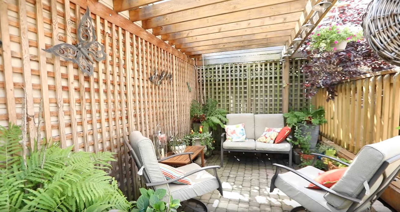 12 Photos vs. 65 Whistle Post St, Toronto vs. Home Interior Design Tour