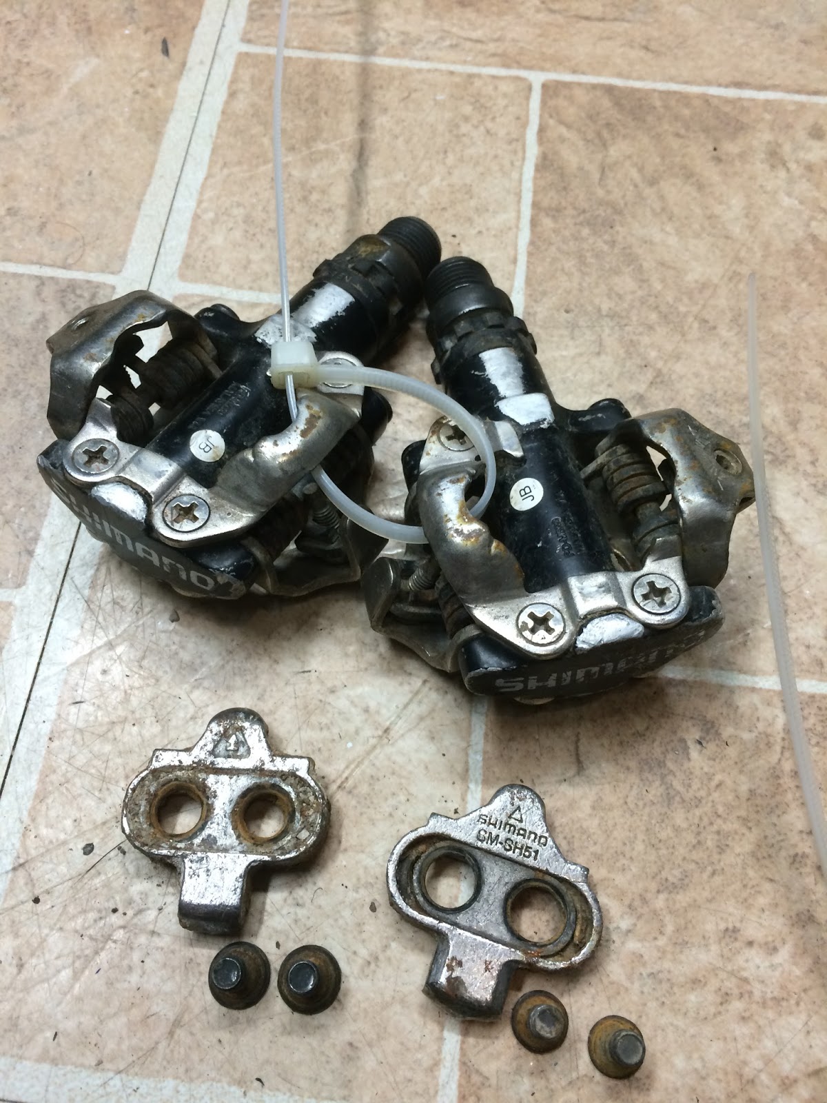 installing crank brothers pedals