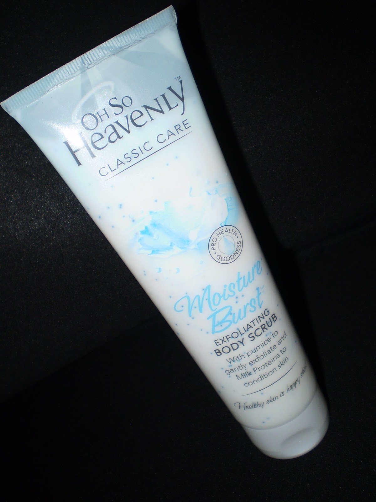 Oh So Heavenly Classic Care Moisture Burst Exfoliating Body Scrub {Review} Blue Poinsettia