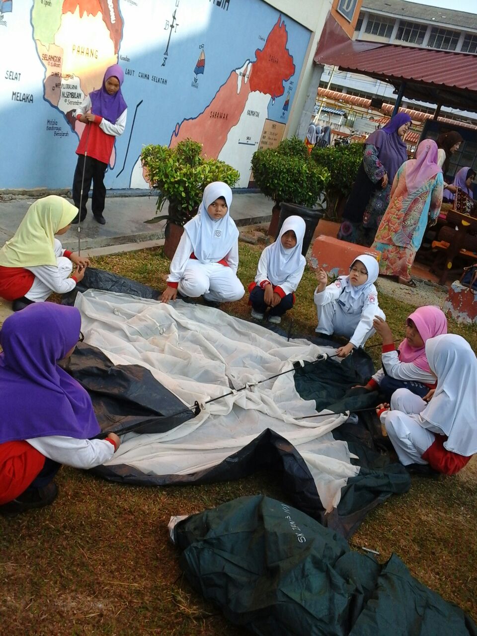 Latihan Memasang Khemah Unit Uniform Sk Zainab 1 Latihan Memasang Khemah Unit Uniform
