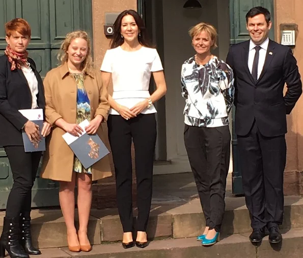 Crown Princess Mary of Denmark presented to the receivers "The Crown Princess Mary Scholarship" of 2016 