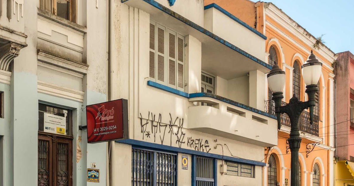 Fotografando Curitiba: Um sobrado na Saldanha Marinho