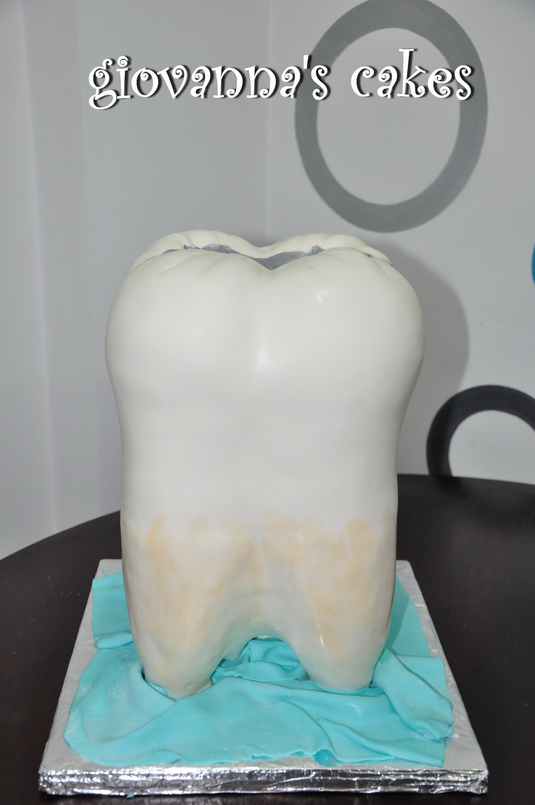 giovanna's cakes Tooth cake