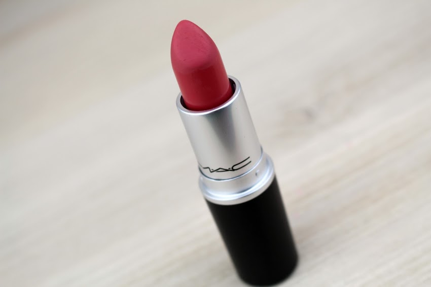 TAG | Combien coûte mon maquillage quotidien ? Blog Histoires de Filles Rouge à lèvres Nouvelle Vogue MAC