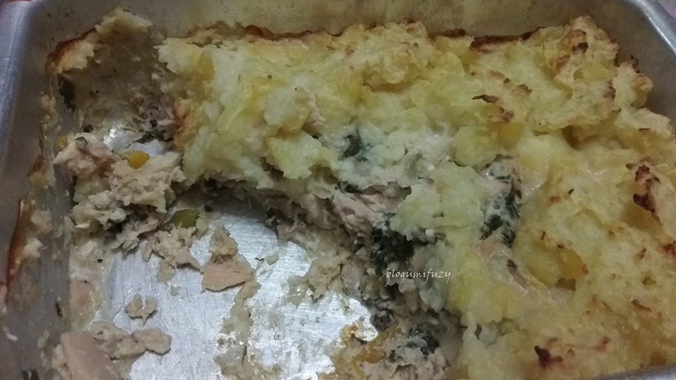 Resepi Tuna Pie With Potato Topping Yang Mudah Dan Lazat