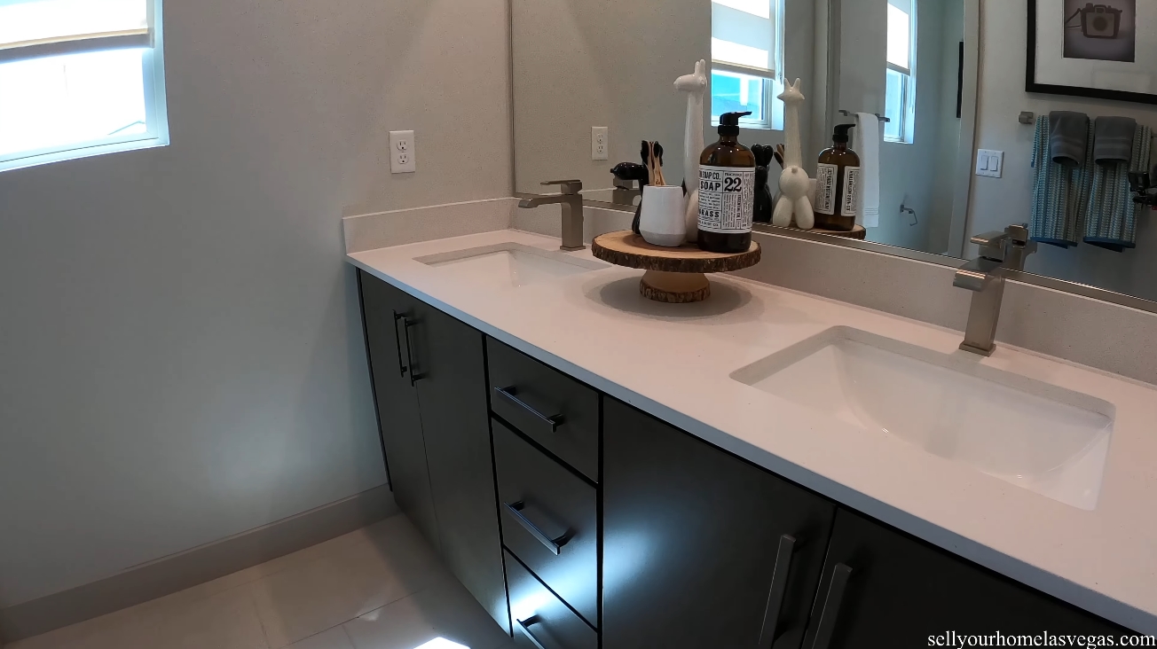 Interior Design Tour vs. New Model Home For Sale | Strada 2.0 | Pardee Homes | $886,925 | Outdoor Living | Custom Pool | Loft