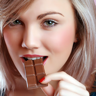  Cokelat mengandung banyak zat yang mempunyai kegunaan untuk badan Manfaat Cokelat, Dapat Membantu Anda Awet Muda Loh!