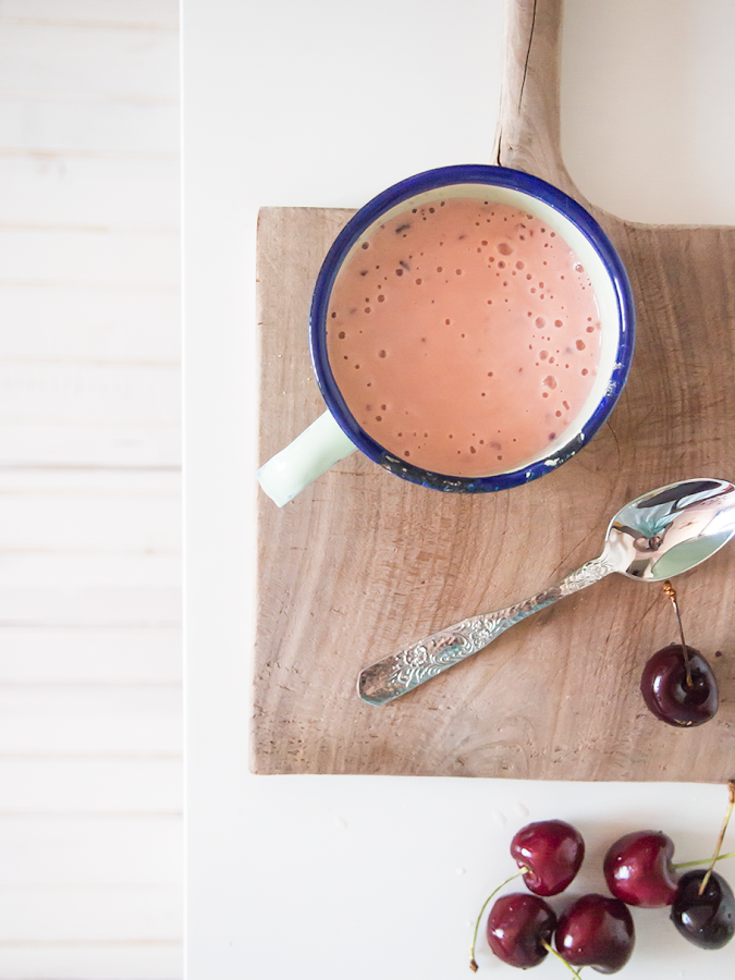 Smoothie de mango y cerezas