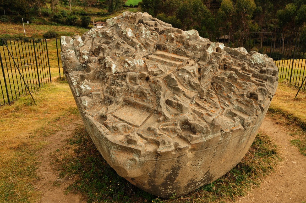 Камень в древнее время. Перуанский камень Сайвит. Перу камень город- Сайвите. Камень Сайвит в Перу о древнем артефакте. Загадочный камень Сайвит.