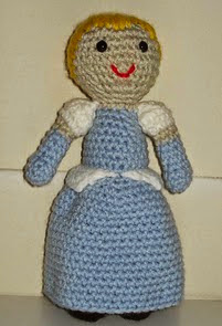 http://www.ravelry.com/patterns/library/cenicienta-amigurumi---disney-princess