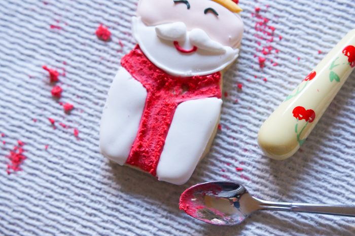 how to fix royal icing that is sticky, tacky, and wet