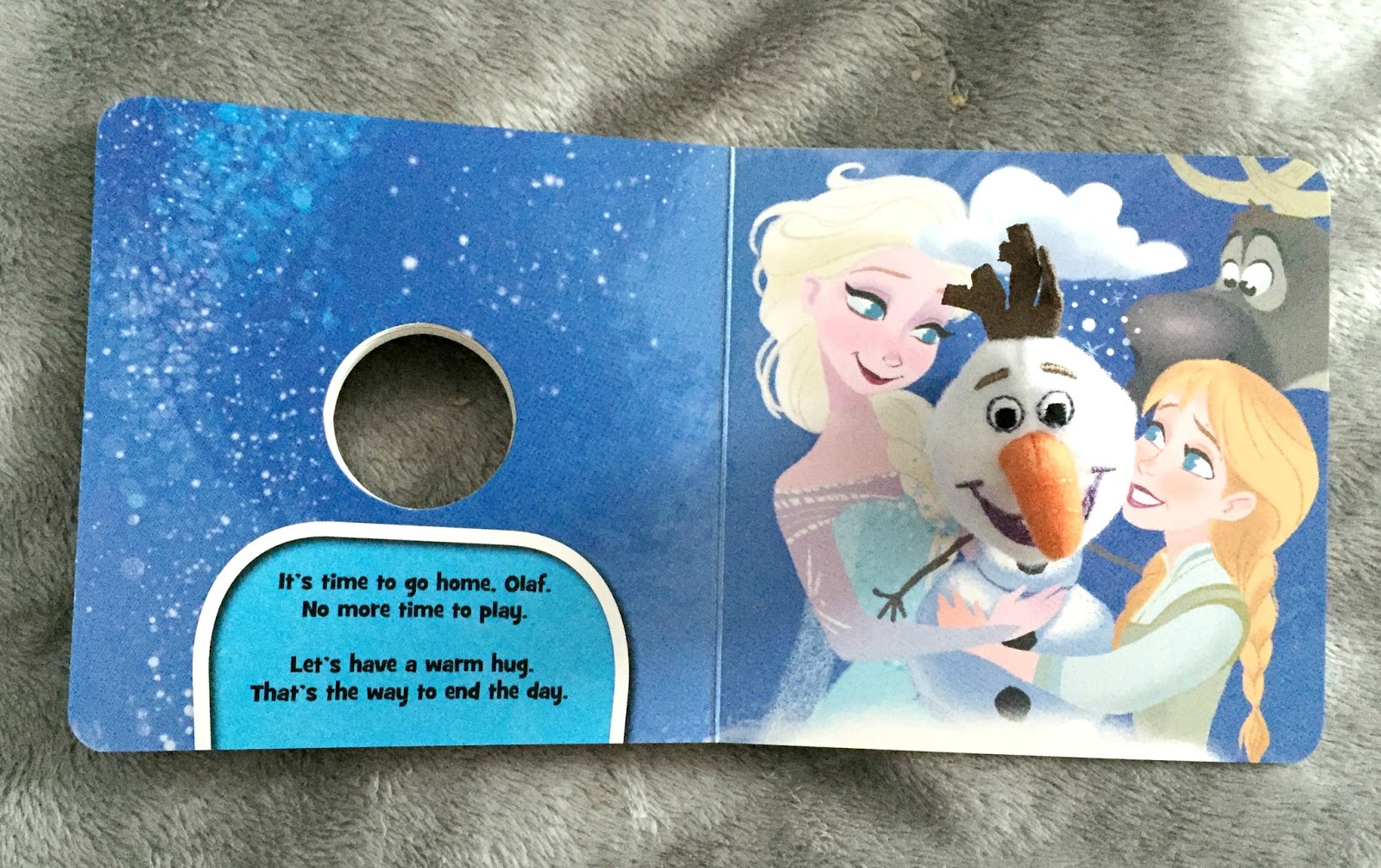 Hug Olaf Finger Puppet Book Review Newcastle Family Life