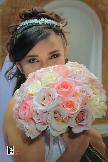 salida-novia-vestido-tiara-bouquet-hotel-wedding-antigua-guatemala