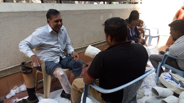 Karnataka Marwari Samaj organized free ‘Measurement camp for footless’. Karnataka Marwari Samaj organized free ‘Measurement camp for footless’.