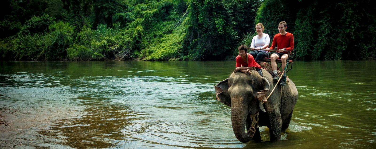 Elephant river. Река Квай Таиланд. Река Квай экскурсия. Река Квай Таиланд экскурсии. Экскурсия на реку Квай Тайланд.