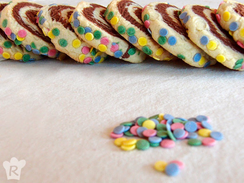 Galletas en espiral con confetti