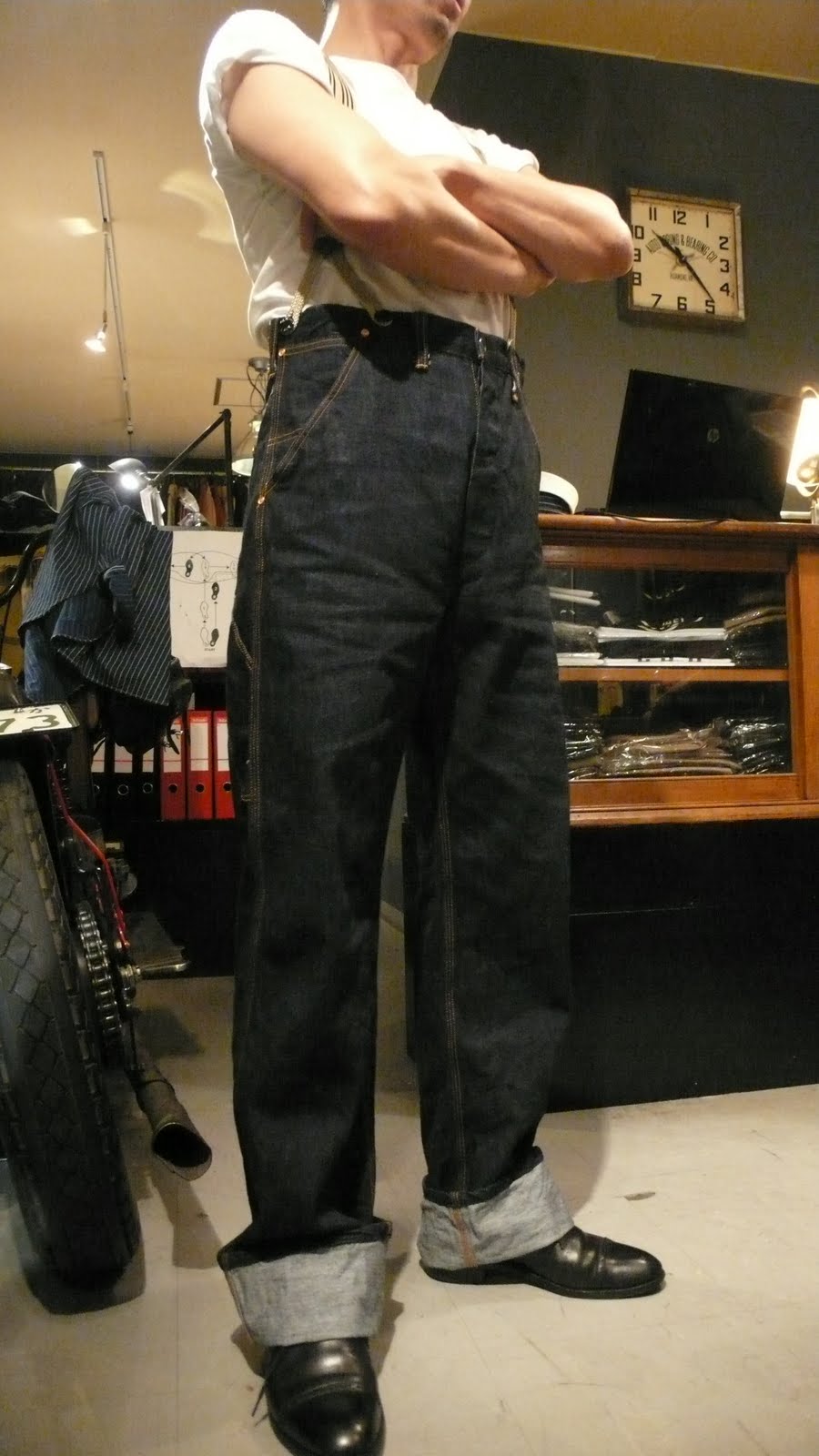 WARP AND WOOF: Copper Riveted Overalls の試着画像です。