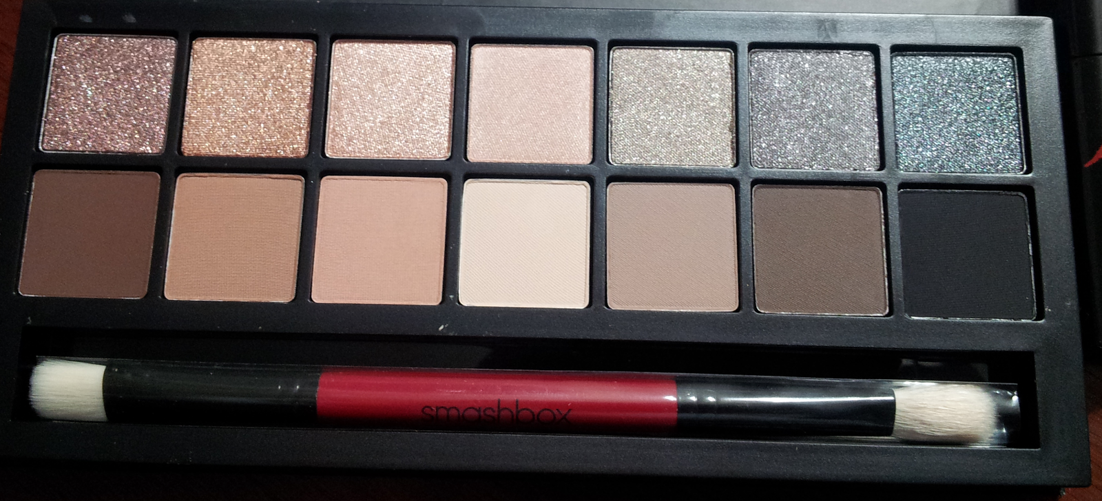 Lainamarie91: Review :: Smashbox Full Exposure Eyeshadow Palette
