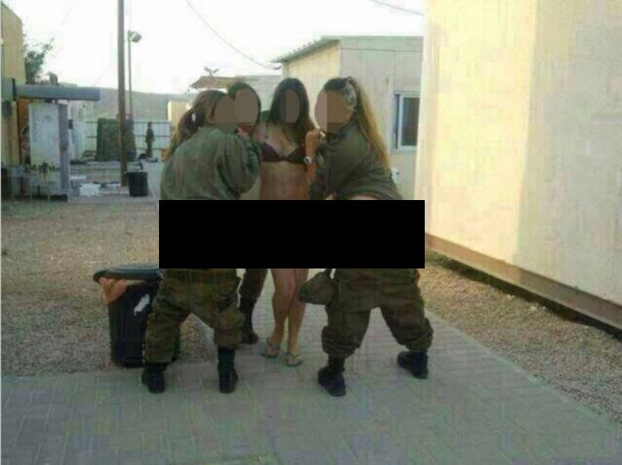 700px x 523px - enjoy: The soldiers of the Israeli army girls are exposed to ...
