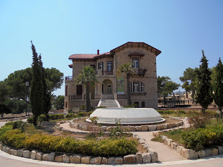 οικία Τσιροπινά στην Ποσειδωνία (Ντελαγράτσια) της Σύρου