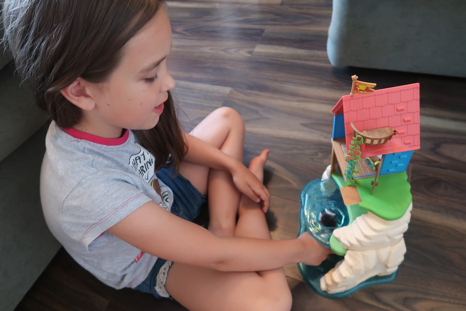 sylvanian secret island playhouse