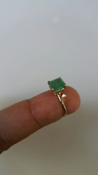 nhẫn vàng nữ đá emerald ngọc lục bảo nhẫn vàng nữ đá emerald ngọc lục bảo