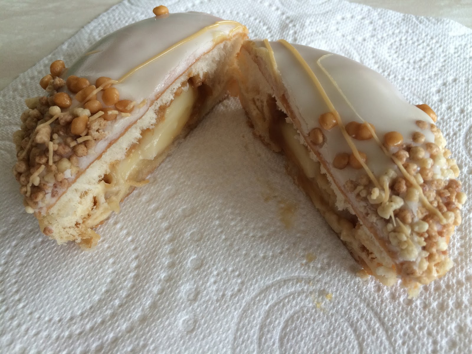 Reaching for Refreshment Review Krispy Kreme Cheesecake Doughnuts