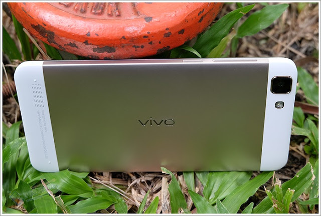 Harga HP Vivo Y35 dan Spesifikasi Vivo Y35 Terbaru Desember 2015
